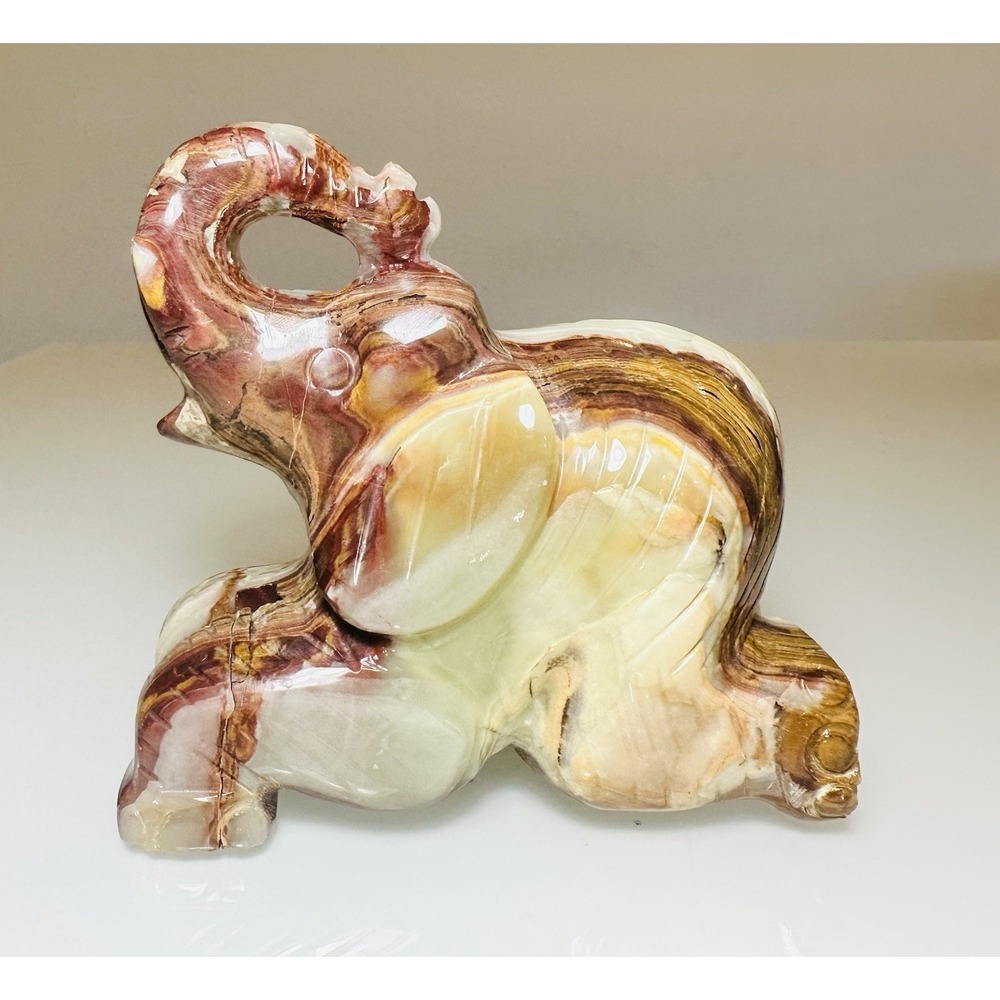 Hand Carved Onyx Elephant Figurine Natural Sculpture 5,3 in